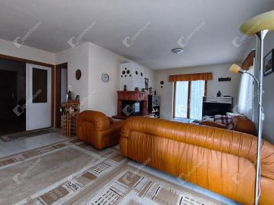 Eladó családi ház Alsóörs