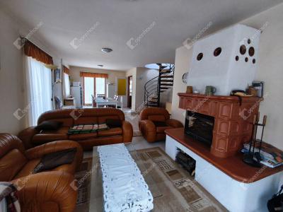 Eladó családi ház Alsóörs