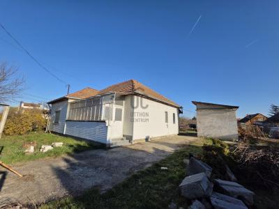 Eladó családi ház Szigethalom