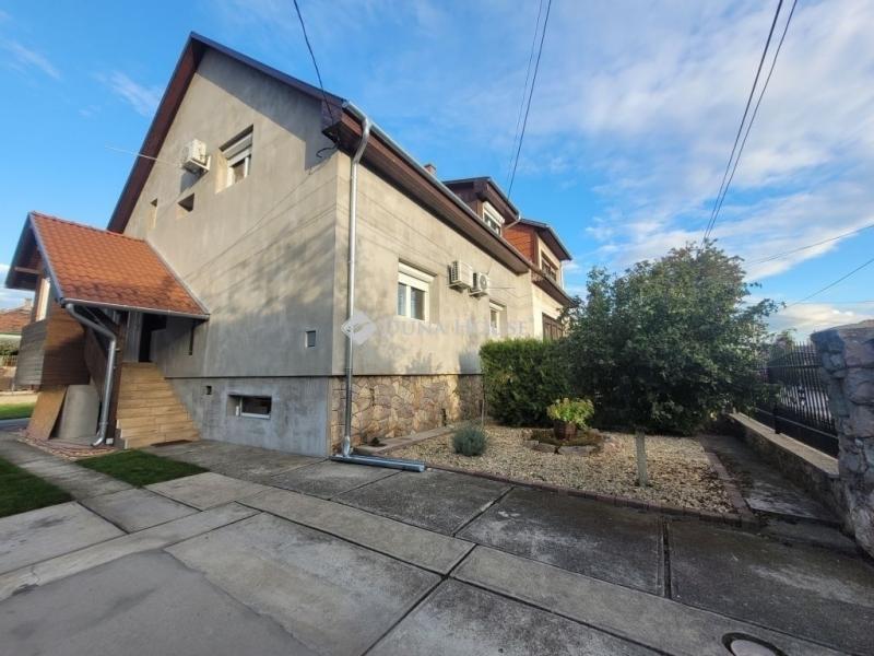 Eladó családi ház Budapest