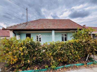 Eladó családi ház Tápiószecső