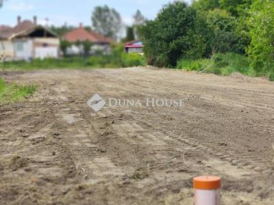Eladó lakóövezeti telek Tápiószele