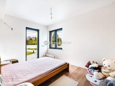 Eladó családi ház Leányfalu