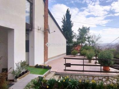 Eladó családi ház Pécs