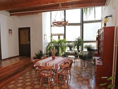 Eladó családi ház Pécs