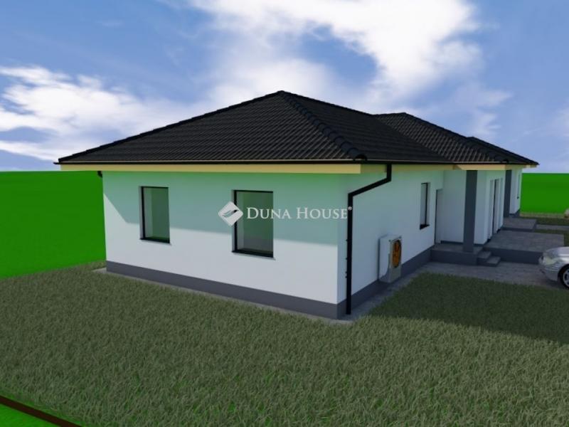 Eladó családi ház Balatonszabadi