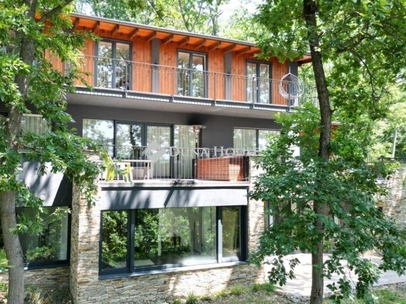 Eladó családi ház Kismaros