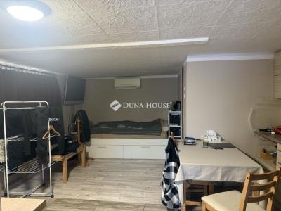 Eladó családi ház Pécel