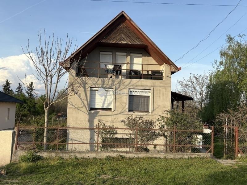 Eladó családi ház Tápiószecső