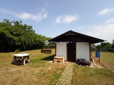 Eladó nyaraló Tóalmás
