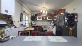 Eladó családi ház Pécel