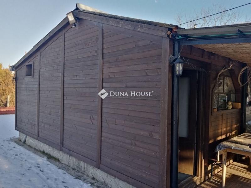 Eladó nyaraló Tóalmás