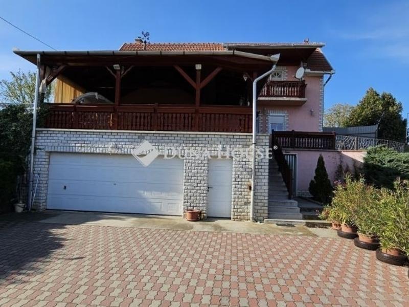 Eladó családi ház Tápiószecső