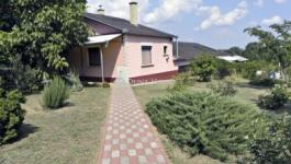 Eladó családi ház Tápiószecső