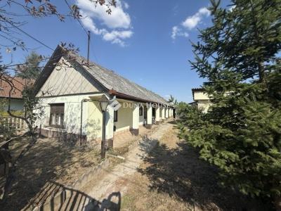 Eladó családi ház Kóka