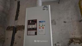 Eladó családi ház Üröm