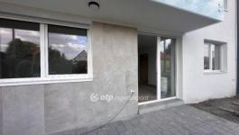 Eladó lakás Albertirsa