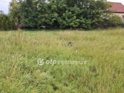 Eladó lakóövezeti telek Pusztaszabolcs