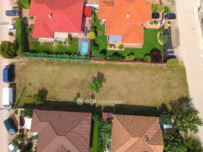 Eladó lakóövezeti telek Székesfehérvár