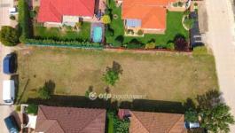 Eladó lakóövezeti telek Székesfehérvár