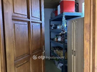 Eladó családi ház Isztimér