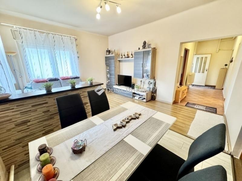 Eladó családi ház Üllő