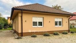 Eladó családi ház Győr