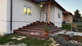 Eladó családi ház Szentkirályszabadja