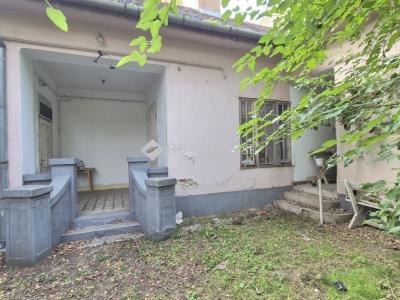 Eladó lakóövezeti telek Kecskemét