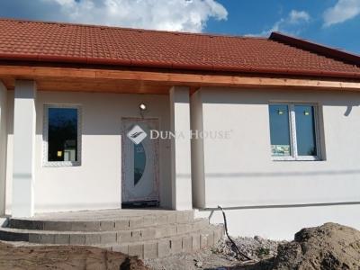 Eladó ikerház Szada