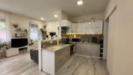 Eladó családi ház Veresegyház