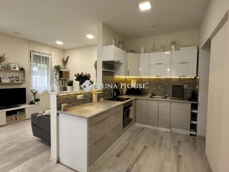 Eladó családi ház Veresegyház