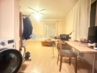 Eladó családi ház Erdőkertes