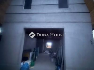 Eladó családi ház Erdőkertes