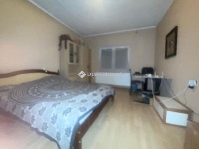 Eladó családi ház Erdőkertes