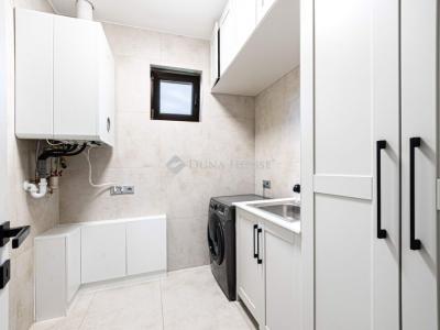 Eladó családi ház Leányfalu