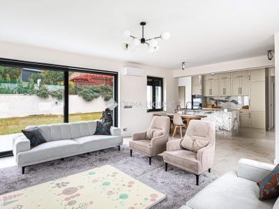 Eladó családi ház Leányfalu