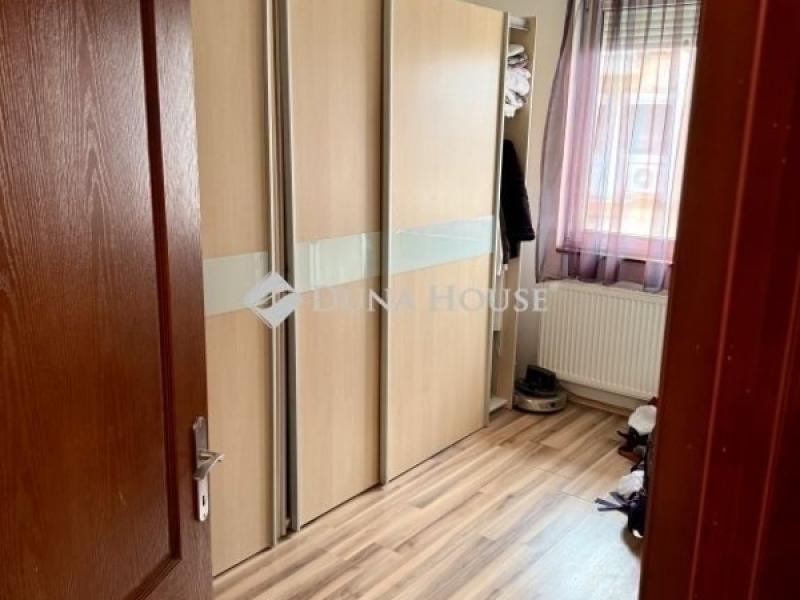 Eladó sorház Vecsés