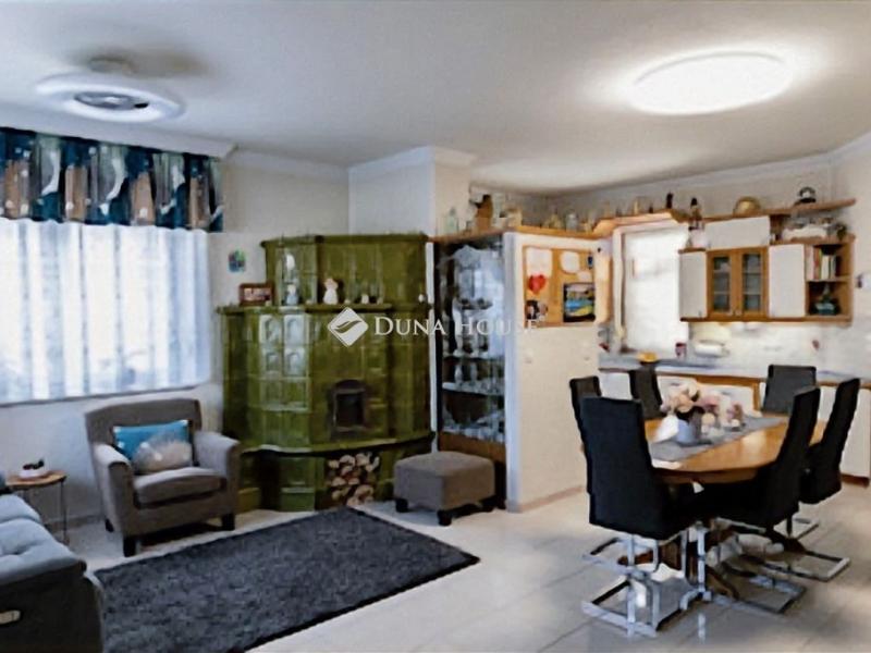 Eladó családi ház Dunakeszi