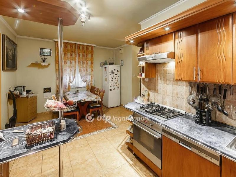 Eladó családi ház Kecskemét