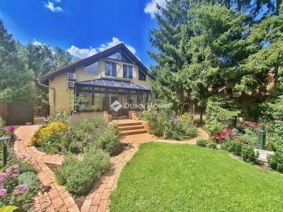 Eladó családi ház Gödöllő