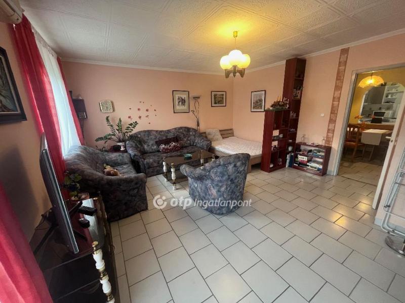 Eladó lakás Szeged