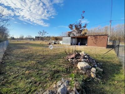 Eladó lakóövezeti telek Békéscsaba