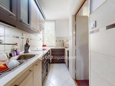 Eladó lakás Tiszavasvári