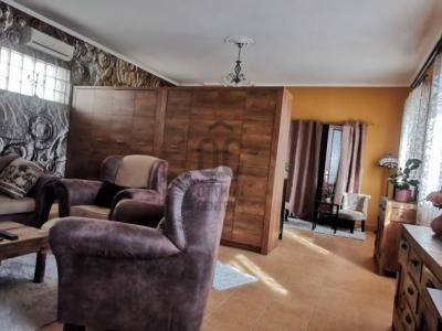 Eladó családi ház Taksony