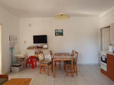 Eladó nyaraló Balatonboglár