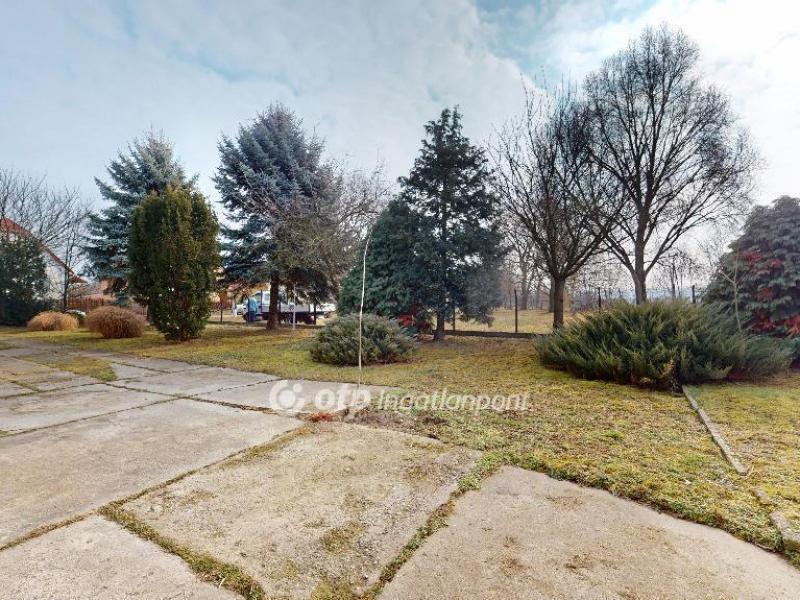 Eladó családi ház Halmaj