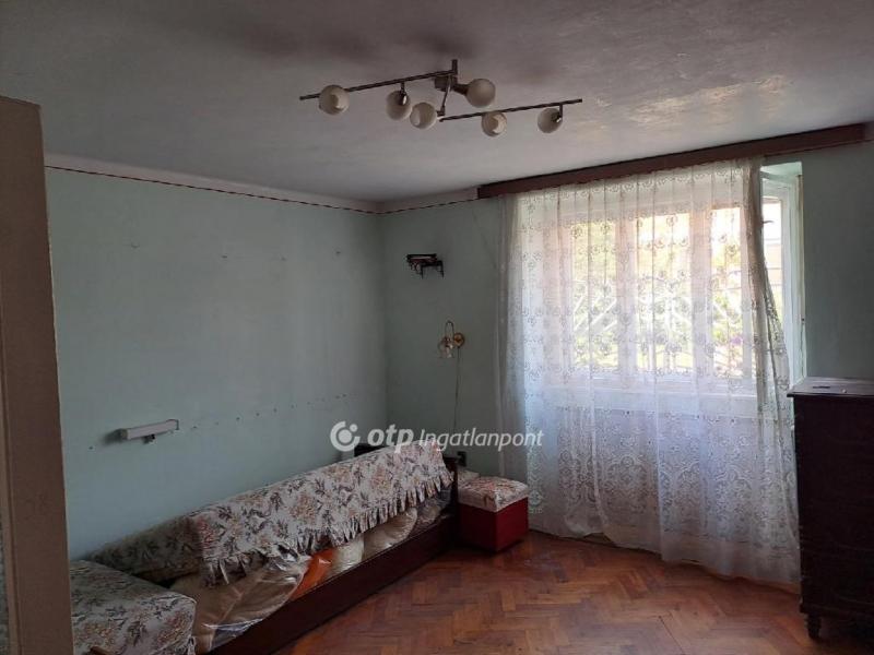 Eladó családi ház Budapest