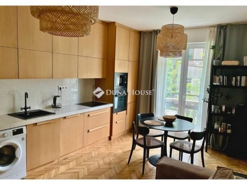 Eladó lakás Budapest