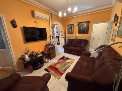 Eladó családi ház Onga